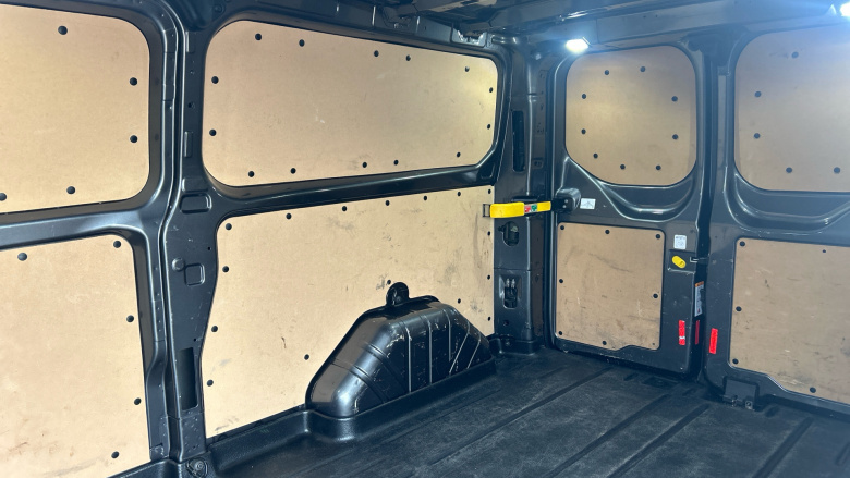 Ford Transit Custom 320 L2 Diesel Fwd 2.0 EcoBlue 130ps Low Roof Limited Van